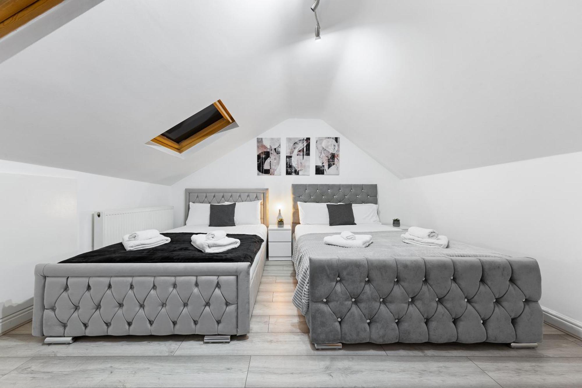 Green Hype - 10 Mins To Stadium - Sleeps 8 London Exterior photo