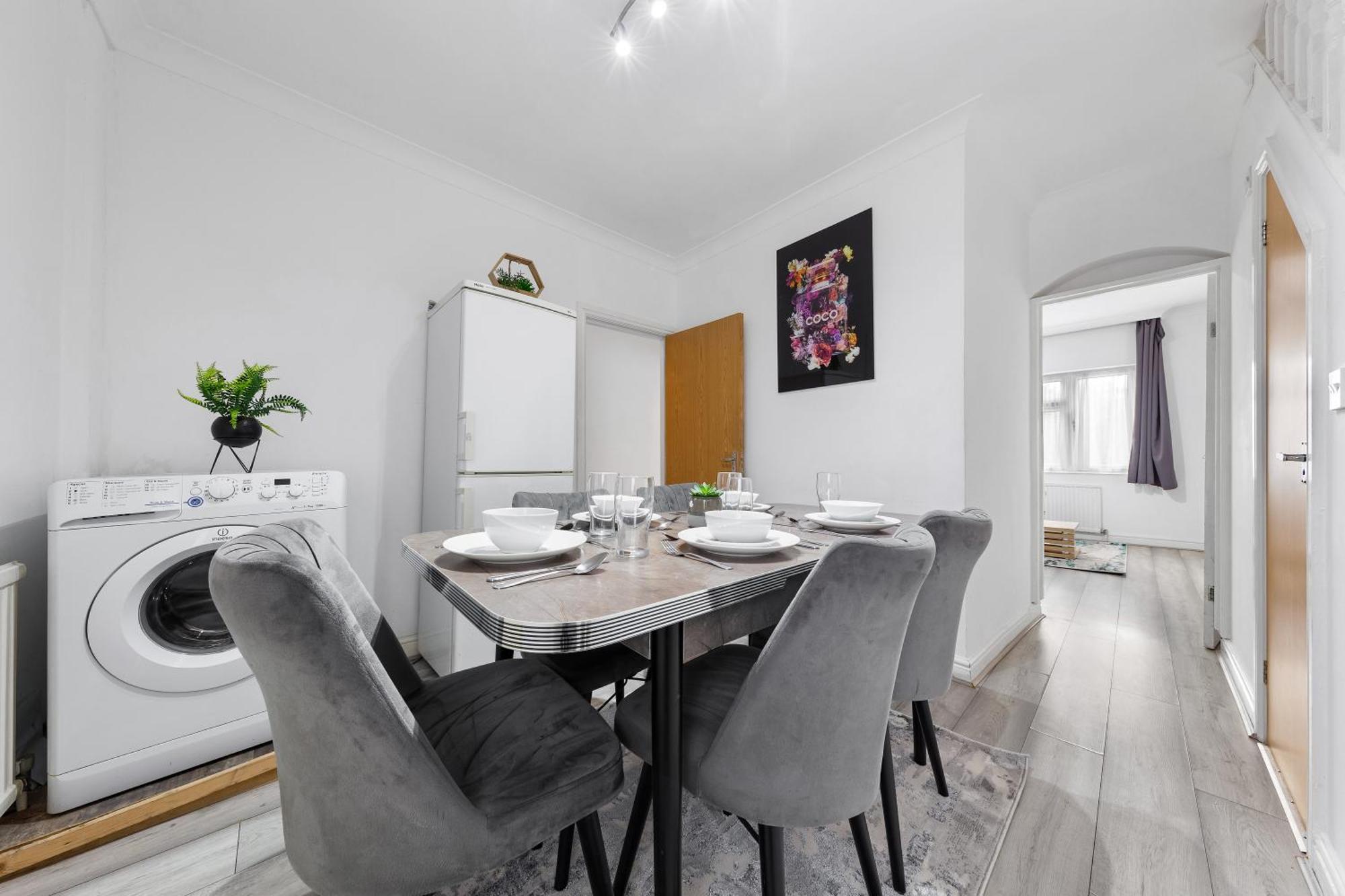 Green Hype - 10 Mins To Stadium - Sleeps 8 London Exterior photo
